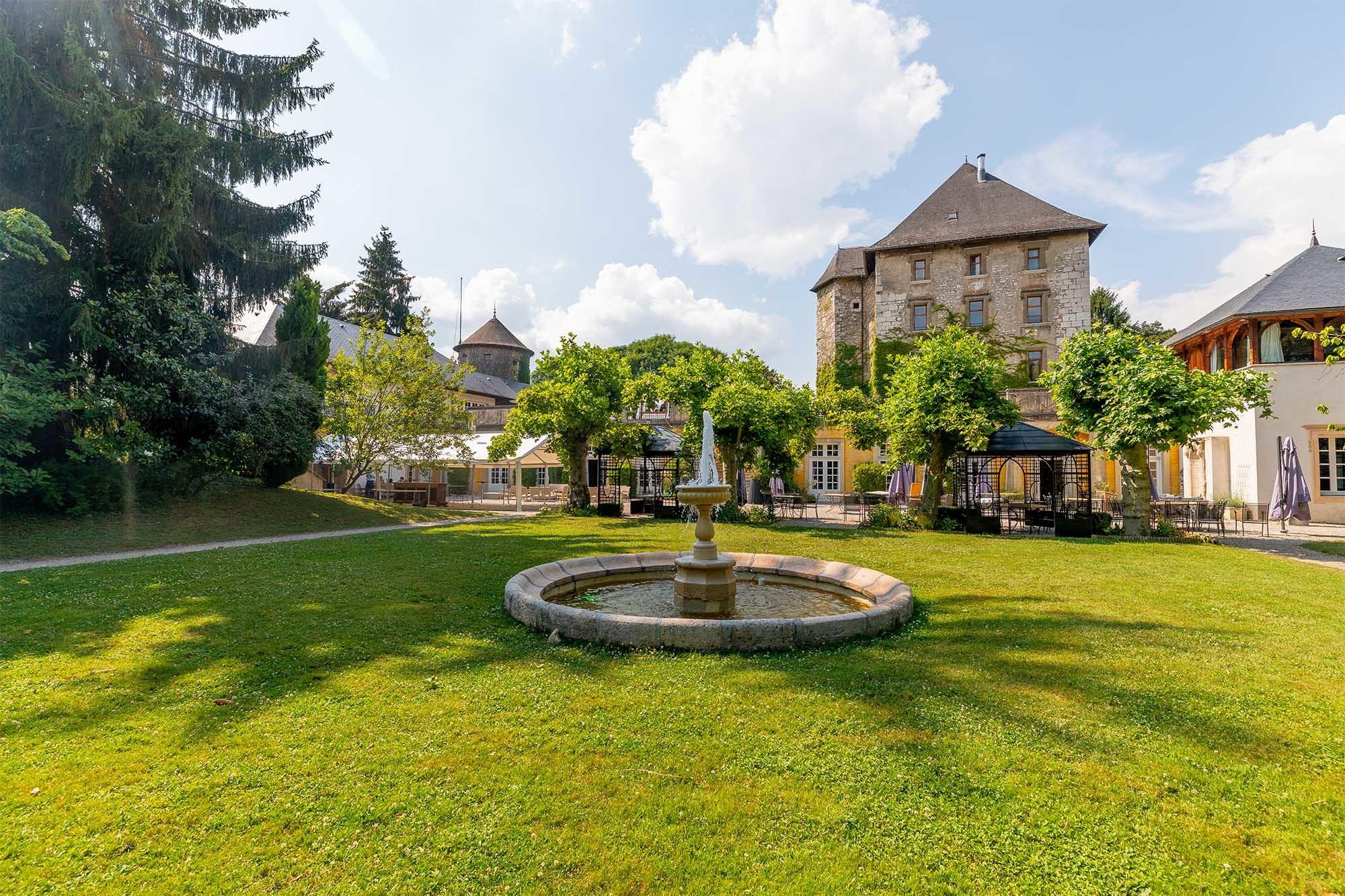 Le Château de Candie by Madame Vacances Rhône-Alpes - Chambéry visuel 1/12 Le Château de Candie by Madame Vacances Rhône-Alpes - Chambéry visuel 1/12