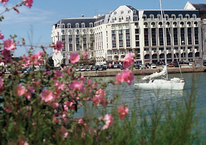 Résidence Pierre & Vacances Le Beach Haute-Normandie - Trouville visuel 1/11 Résidence Pierre & Vacances Le Beach Haute-Normandie - Trouville visuel 1/11